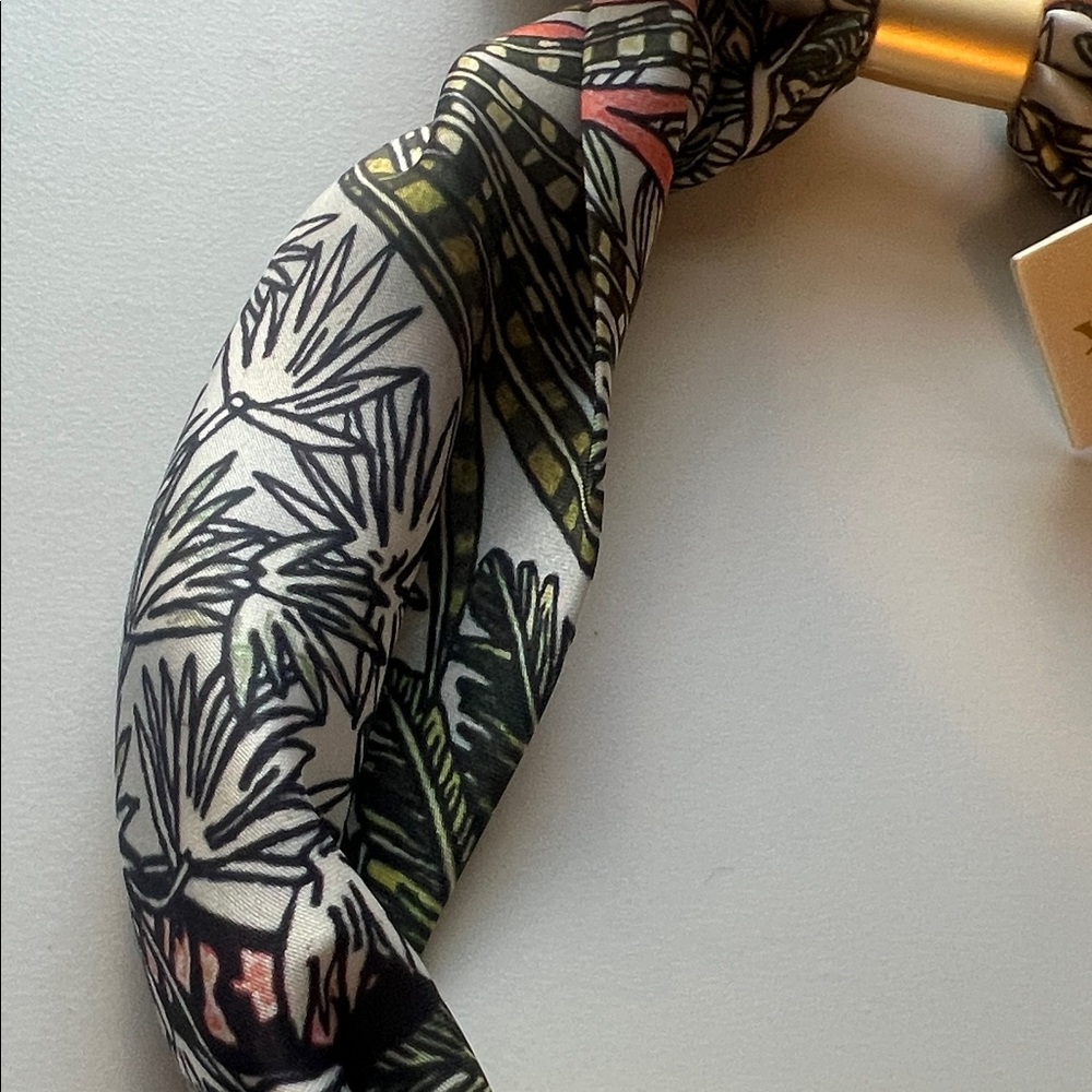 NWT Piper K Satin Scarf Necklace - Picture 7 of 7